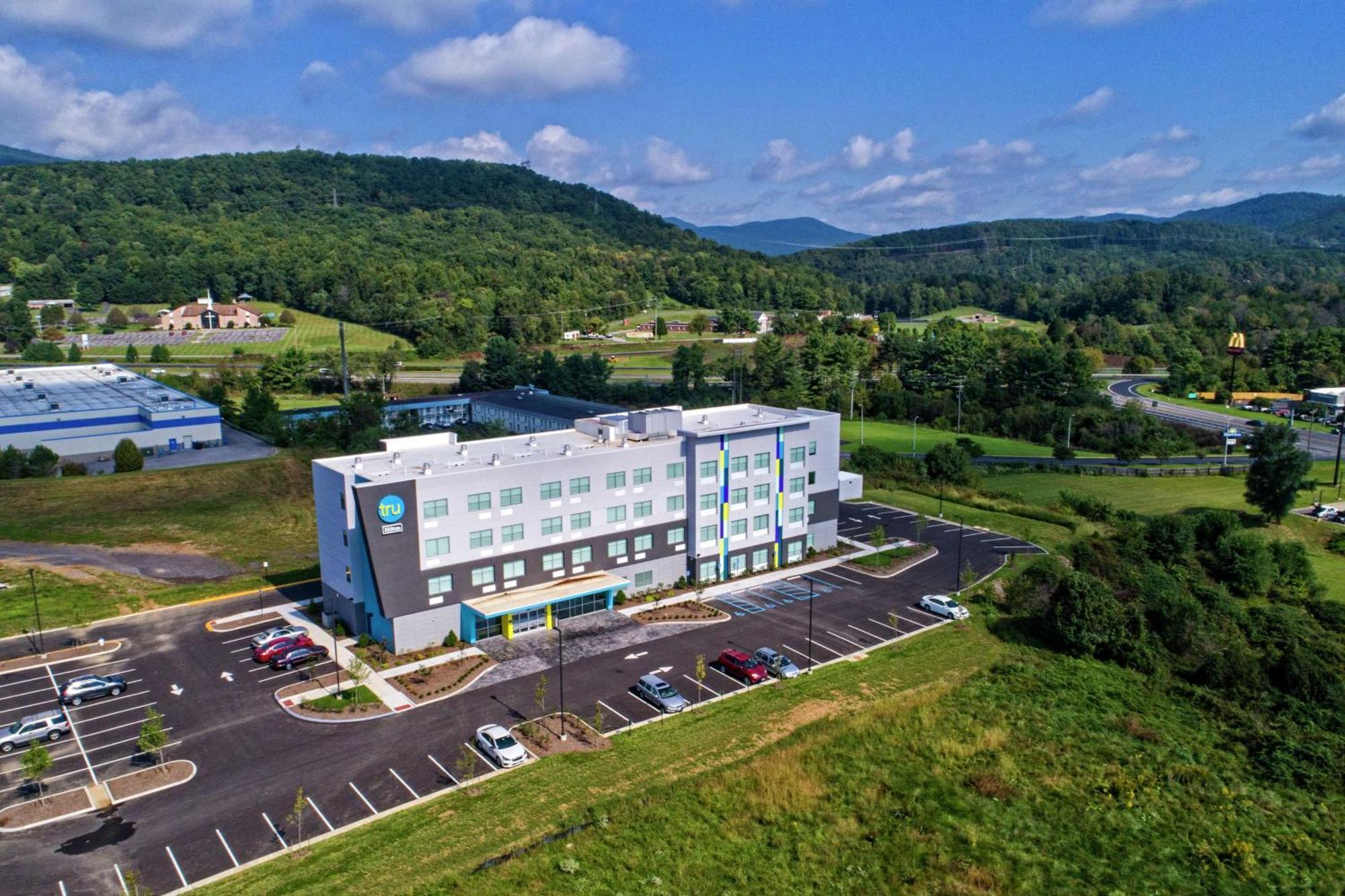 Tru By Hilton Roanoke Hollins Hotel Bagian luar foto